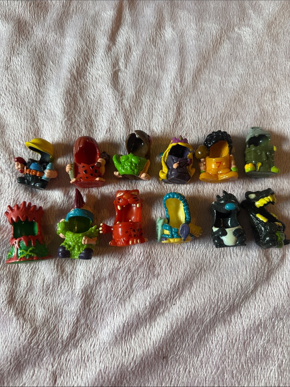 Mystery Monster Mini Figures Costumes for Mighty Beanz